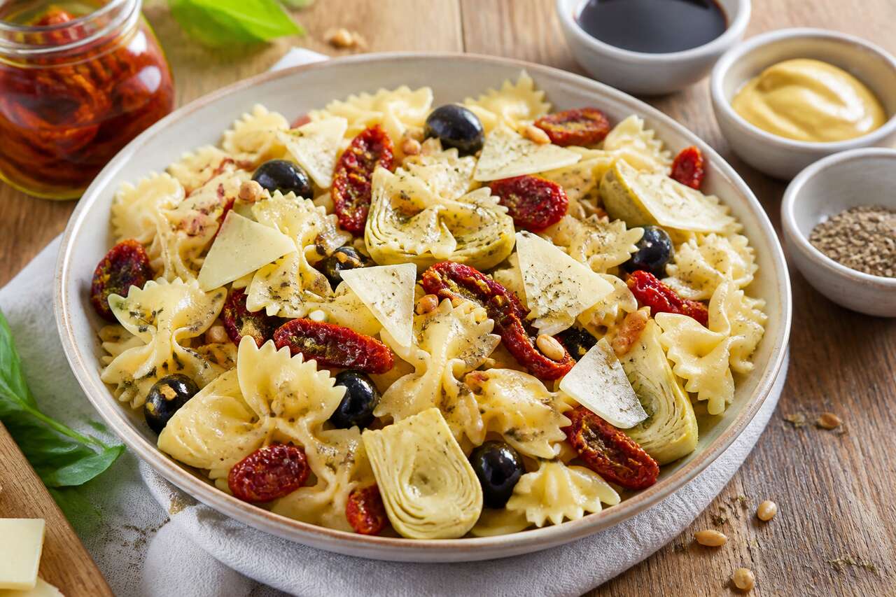 Recette de salade de tomate et tomme aux farfalles