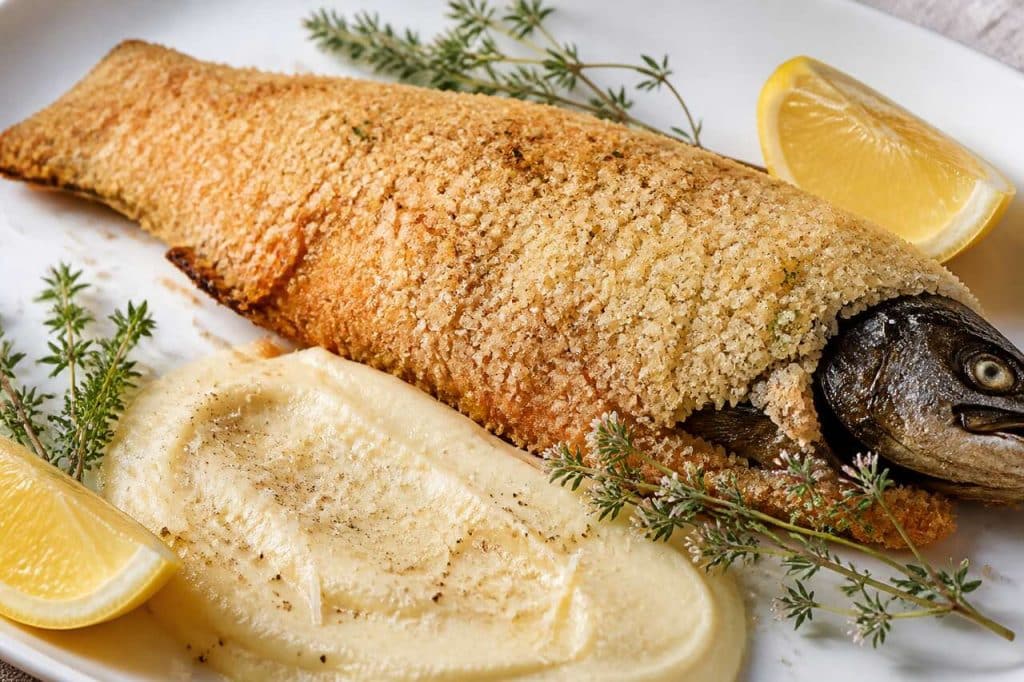 Recette de truite en croƻte de sel et purƩe de chou-fleur au parmesan